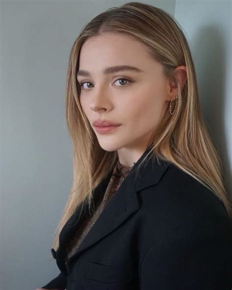 chloe moretz age
